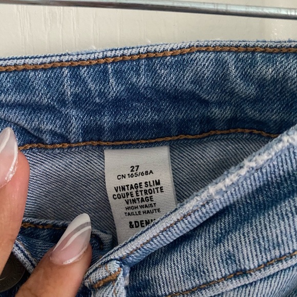 H&M Vintage Slim Jeans - Picture 3 of 3